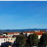 Cosy Idealement Place Centre Issoire-superbe Vue Sancy Et Livradois-forez-wifi * Issoire